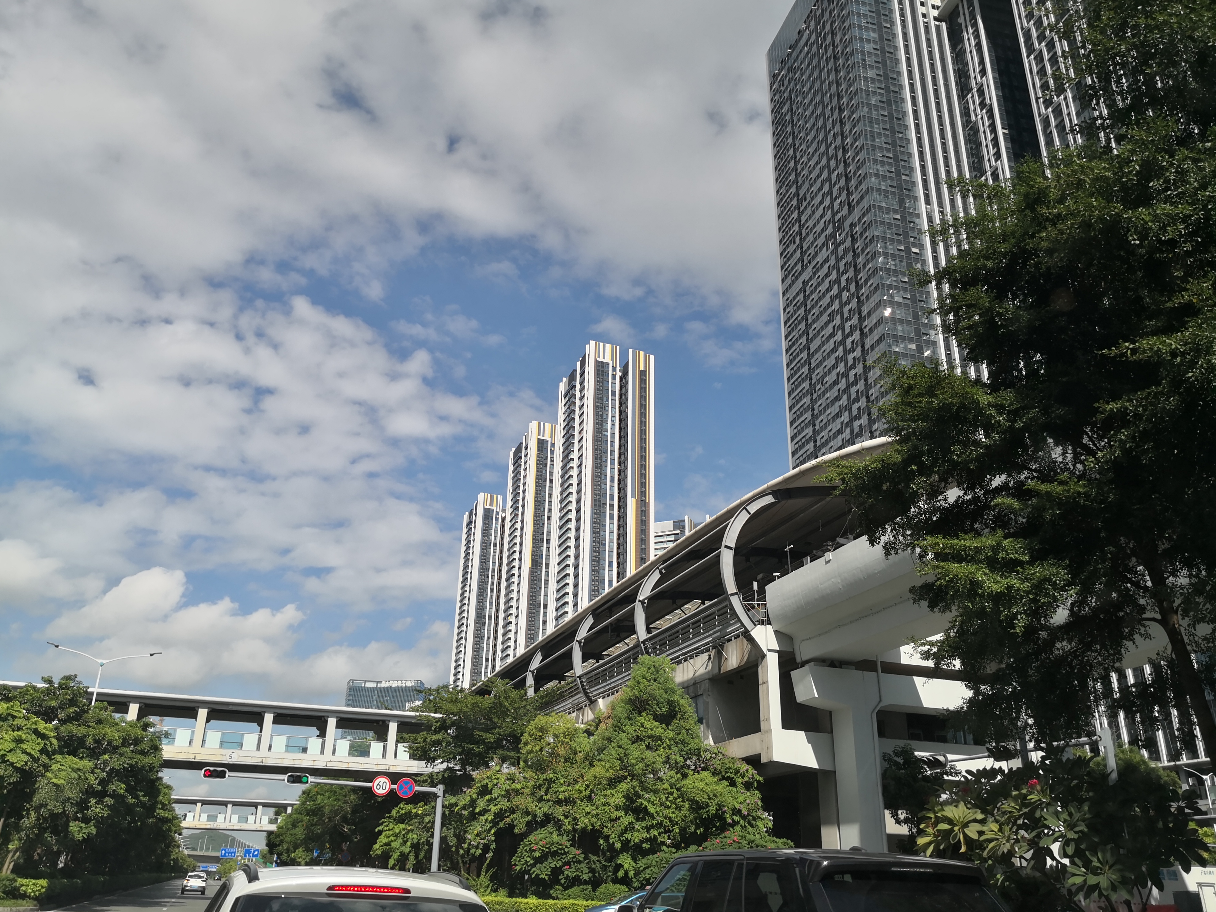 δ����ƹ滮Ҫ�����װ�Ρ�װ�ޣ�Ӧ�����޸��е����ڽ���ΥԼ����