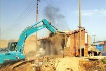 ���������Բ�Υ��ʽ�ƽ���Ŀ��Ǩ