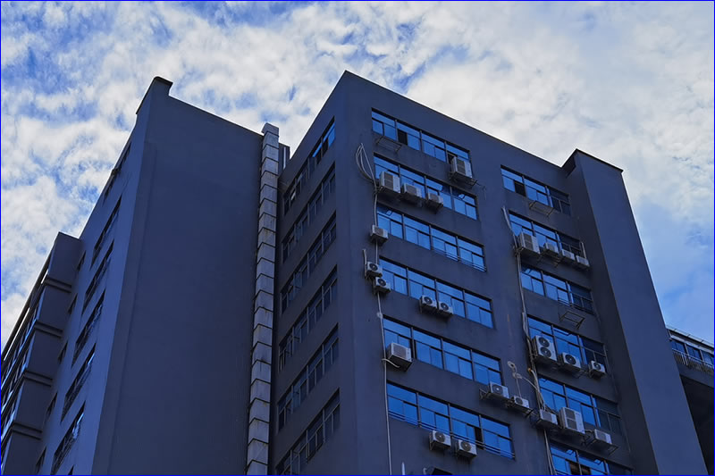 ���蹤�̼ۿ���㼰�������ܳ�Ȩ������ʵ������