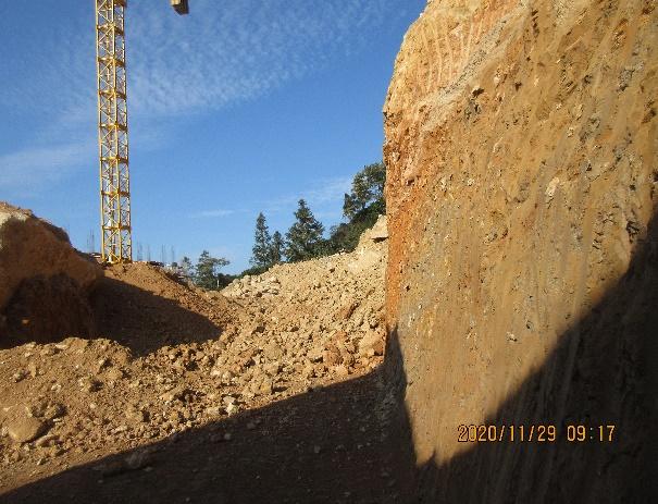  ��������������Ҷ�ӾƵ������Ŀ ��11��23���ϴ�̮���¹ʵ��鱨��