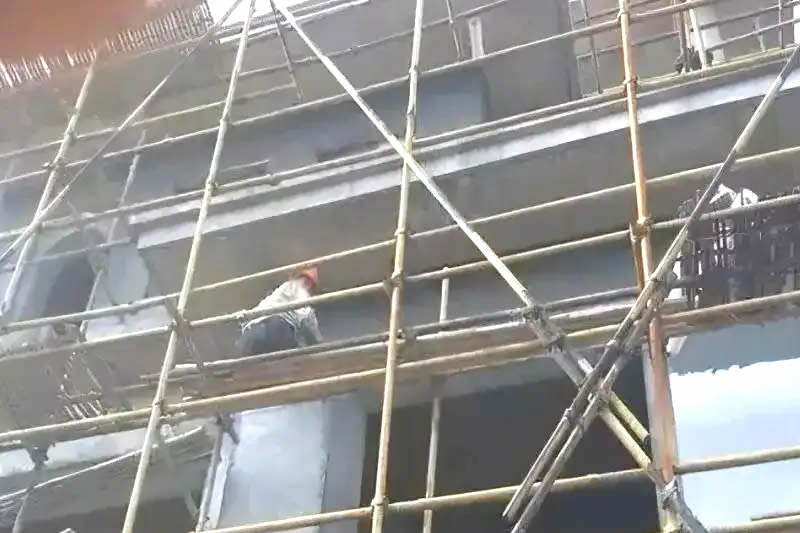 ���蹤��ʩ����ͬ������ʵ��ʩ�����ܷ�Ҫ���ܳа������